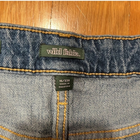 Wild fable distressed highest rise baggy jeans size 16 - Picture 4 of 6